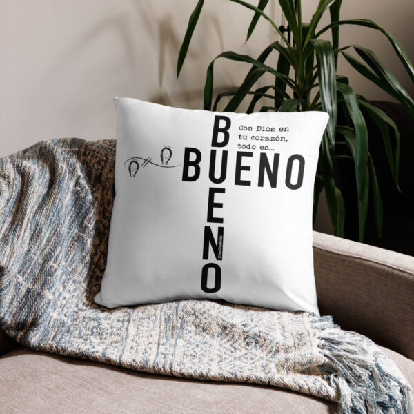 "Bueno Bueno" Spanish ~ Basic Pillow